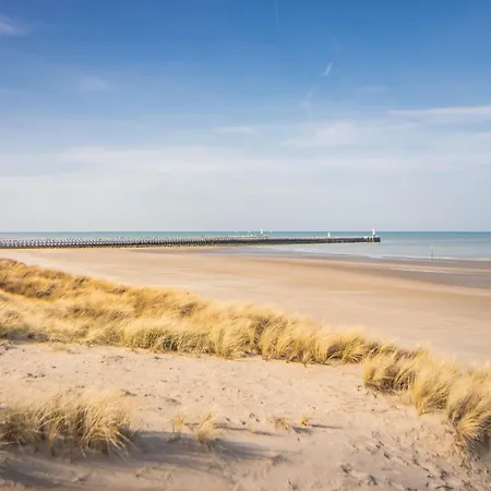 Seawind 503 With Frontal Sea View Apartment Nieuwpoort